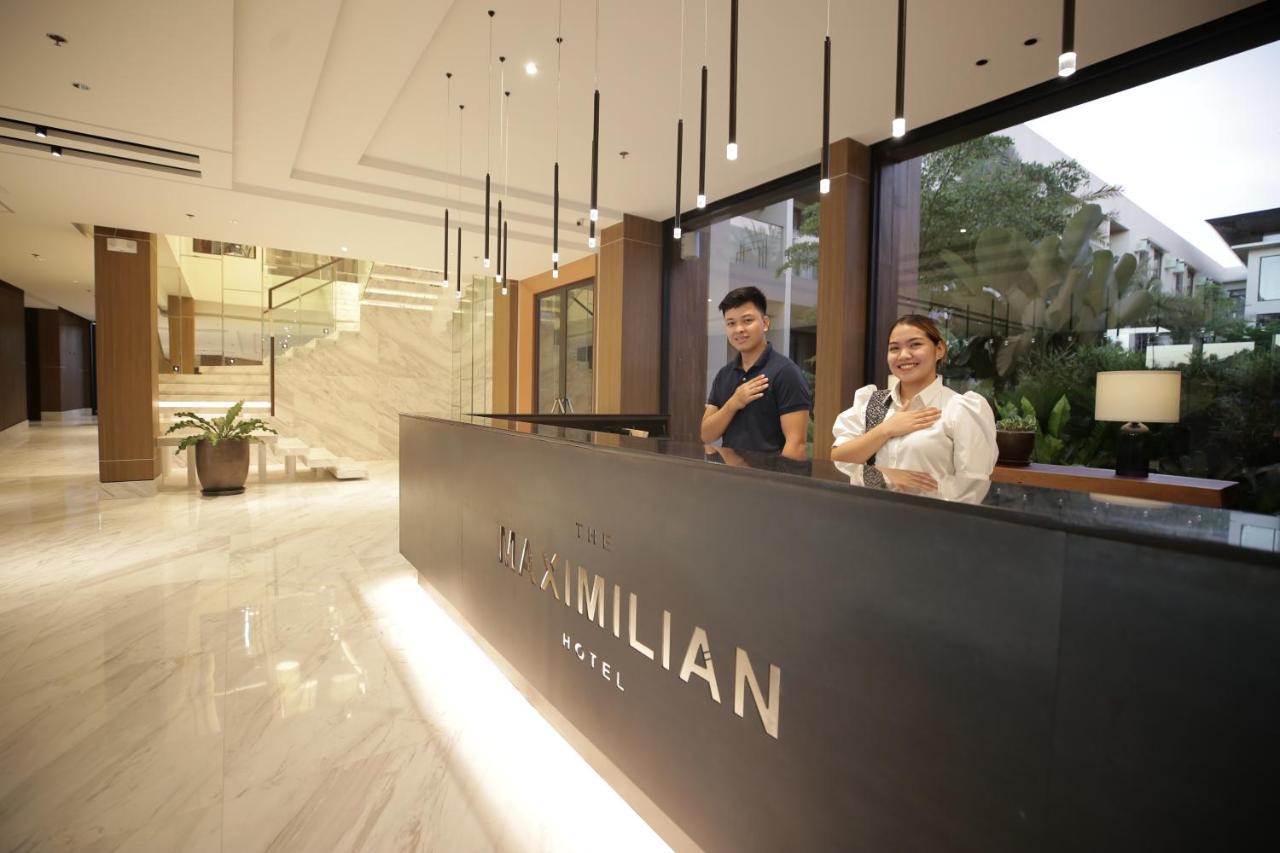 The Maximilian Hotel Cauayan City  Exterior foto